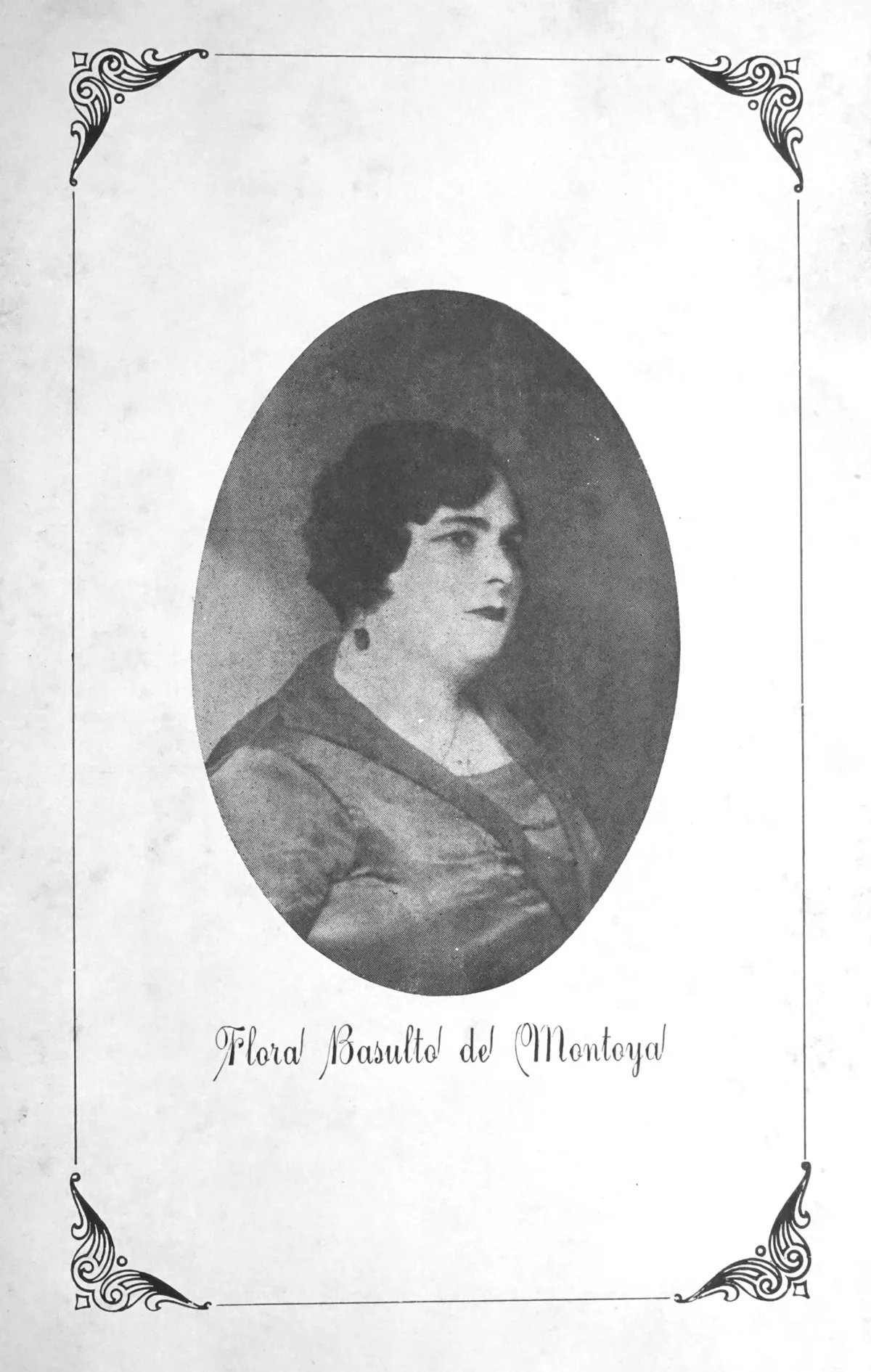 Retrato ovalado de Flora Basulto de Montoya, con su firma al pie